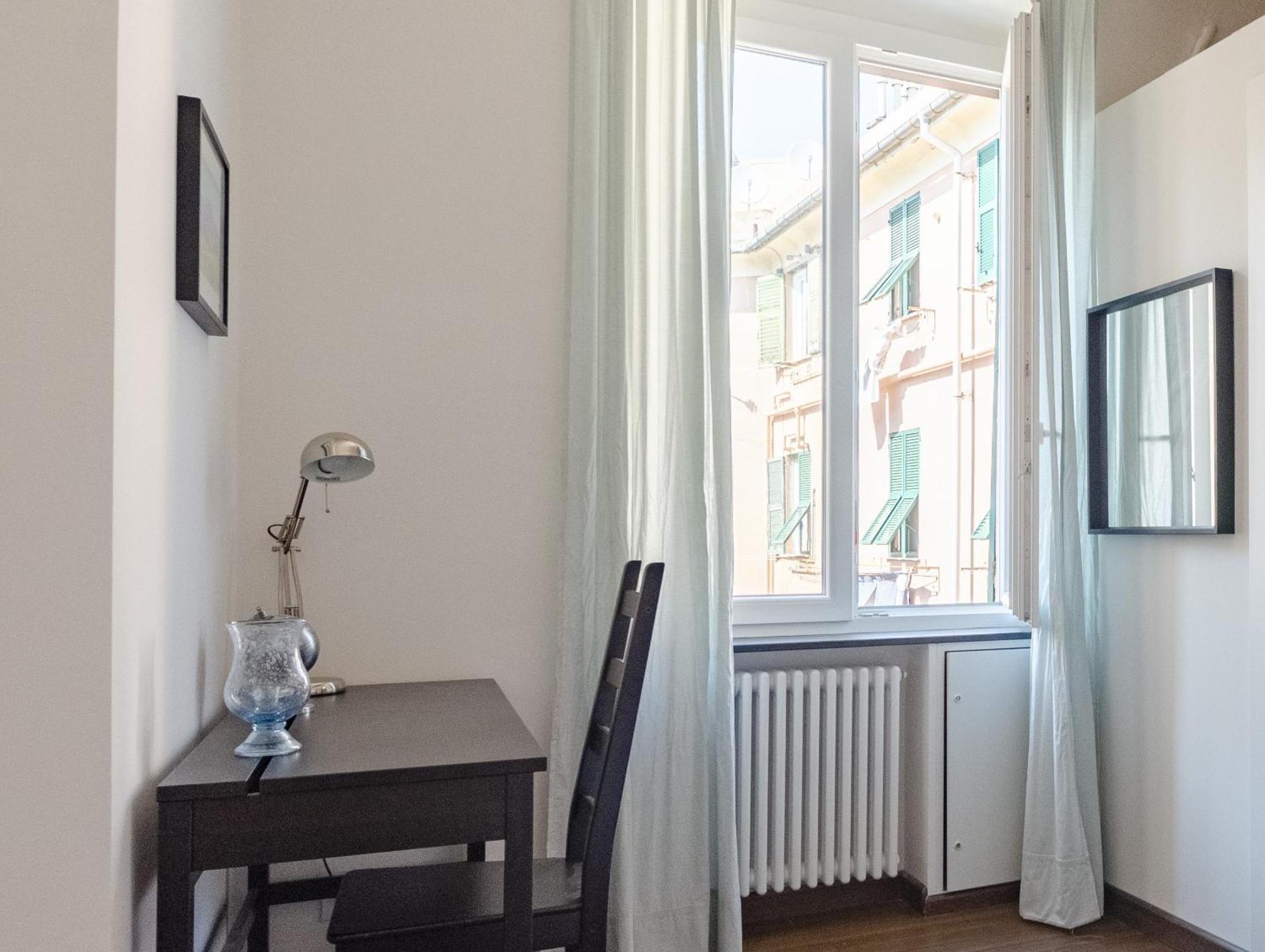Joivy Spacious Family Apt For 4, In Carignano, Genova Kültér fotó